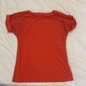 Versona Scarlet Short Sleeve Top